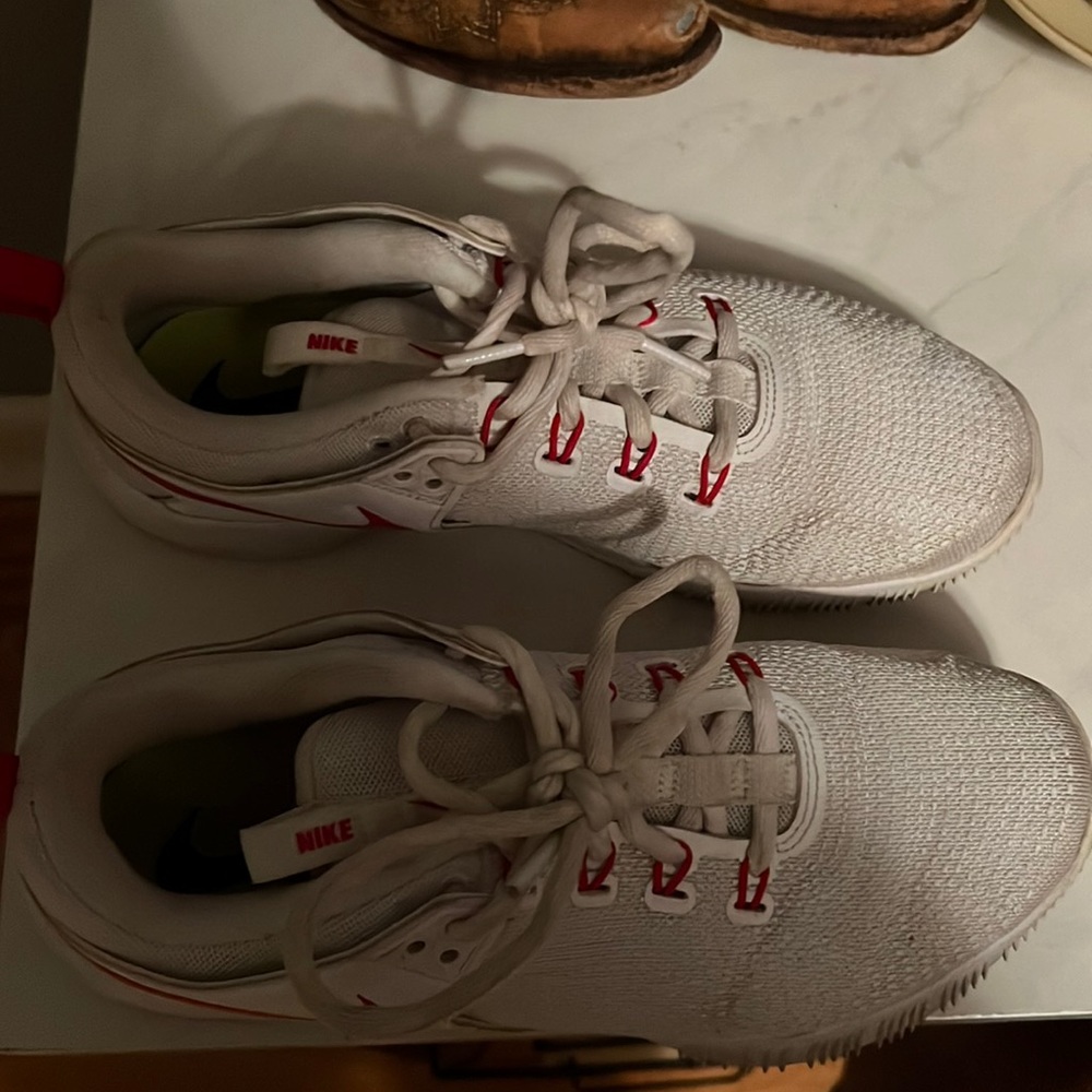 Nike Women’s volleyball sneakers size 8